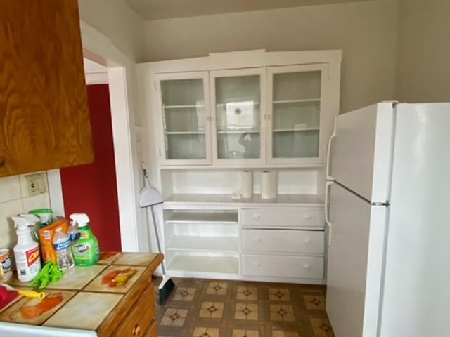 1 BR, 1 BA Apartment 829 West Cornelia Chicago, IL 60657