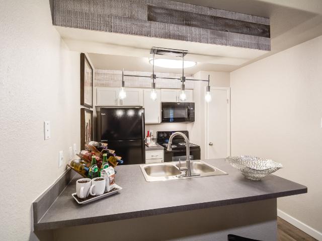 1 BR, 1 BA Apartment 8325 Meadow Road Unit 167, Dallas, TX 75231