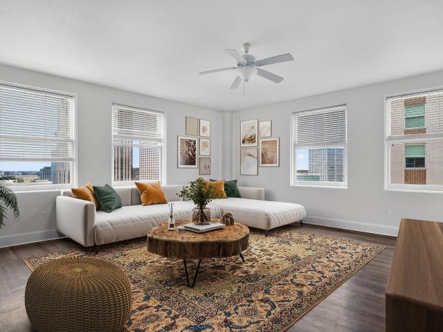 1 BR, 1 BA Apartment 837 Gravier Street Unit 0805, New Orleans, LA 70112