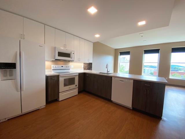 1 BR, 1 BA Apartment 83 Hanover Street Unit 83 405, Manchester, NH 03101