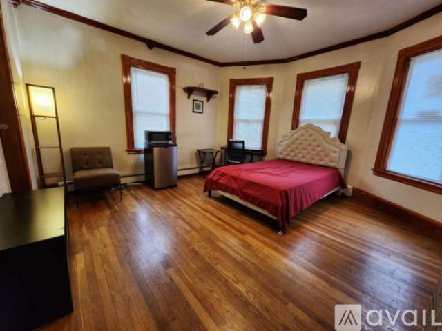 1 BR, 1 BA Apartment 8 Price St, Unit 1, Quincy, MA 02171