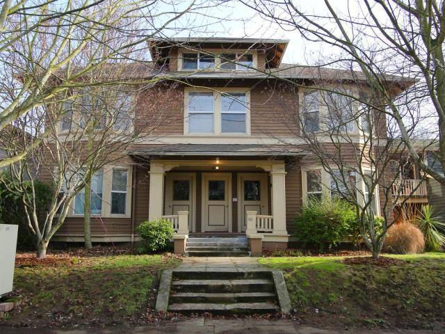 1 BR, 1 BA Apartment 940 24th Avenue Unit 8, Seattle, WA 98122