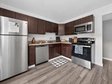 1 BR, 1 BA Apartment 950 Village Green Ln Unit 01 1001, Waterford, MI 48328