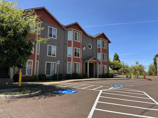 1 BR, 1 BA Apartment 9520 Southwest Greenburg Road Unit 22, Portland, OR 97223