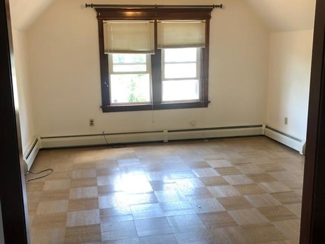 1 BR, 1 BA Apartment 95 North Whittlesey Avenue, Unit 3, Wallingford, CT 06492