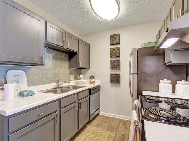 1 BR, 1 BA Apartment 9610 Stoney Glen Drive Unit 9511C, Charlotte, NC 28227