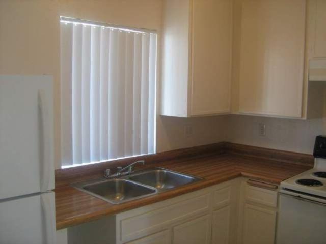 1 BR, 1 BA Apartment 965 W Lincoln Ave Unit 32, Escondido, CA 92026