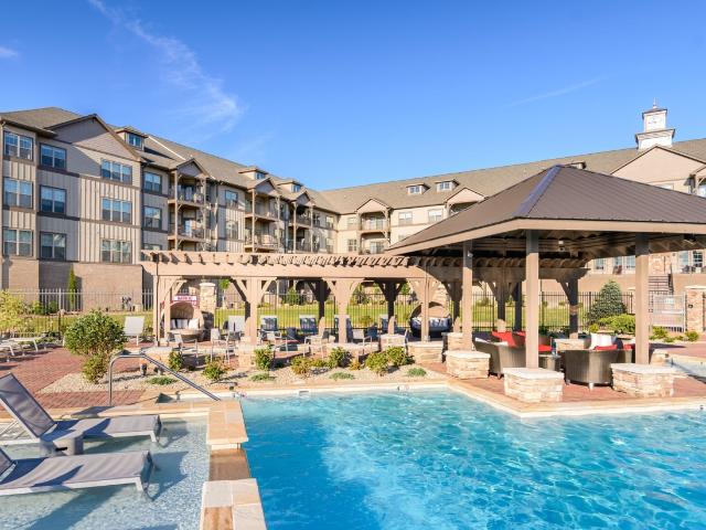 1 BR, 1 BA Apartment 9815 Seasons West Dr Unit 10 105, Indianapolis, IN 46280