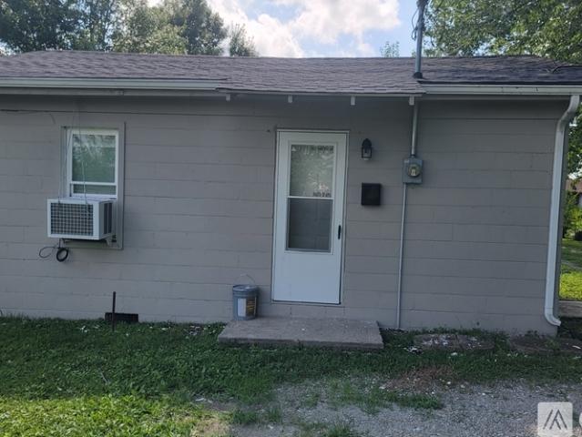 1 BR, 1 BA Apartment 982 1 2 West Vest, Scottsburg, IN 47170