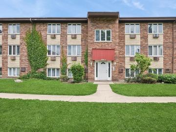 1 BR, 1 BA Apartment 9900 W 58th Street Unit 9904 B2, La Grange, IL 60525