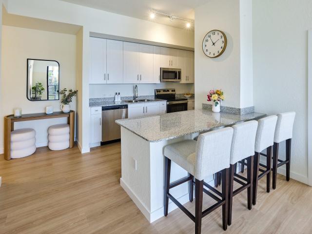 1 BR, 1 BA Apartment 990 Powerline Rd Unit 940 307, Pompano Beach, FL 33069