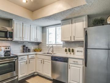 1 BR, 1 BA Apartment 9917 Whitehurst Dr, Dallas, TX 75243