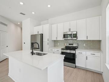 1 BR, 1 BA Apartment 900 E Sligh Avenue Unit 148, Tampa, FL 33604