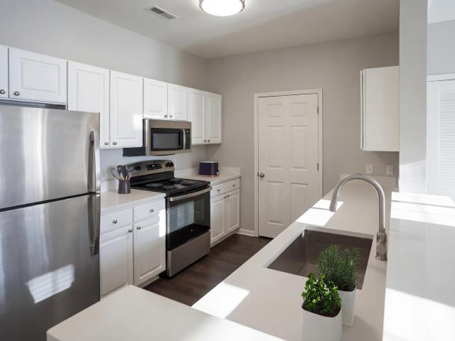 1 BR, 1 BA Apartment 900 Selwyn Place Unit 333, Glenmoore, PA 19343