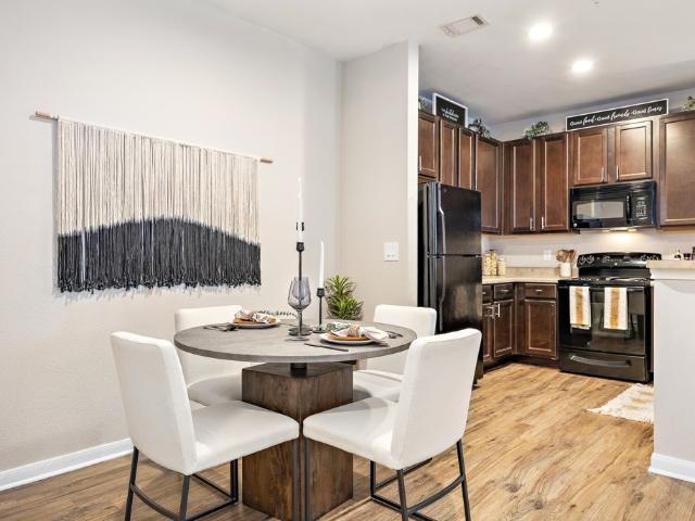 1 BR, 1 BA Apartment 901 Hidden Valley Dr Unit 07 202, Round Rock, TX 78665