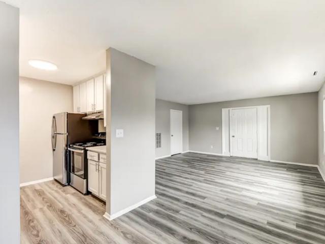 1 BR, 1 BA Apartment 901 N Main St, Mauldin, SC 29662