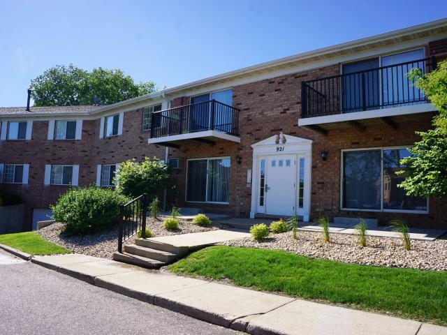 1 BR, 1 BA Apartment 905 S Whitney Way Unit 8, Madison, WI 53711