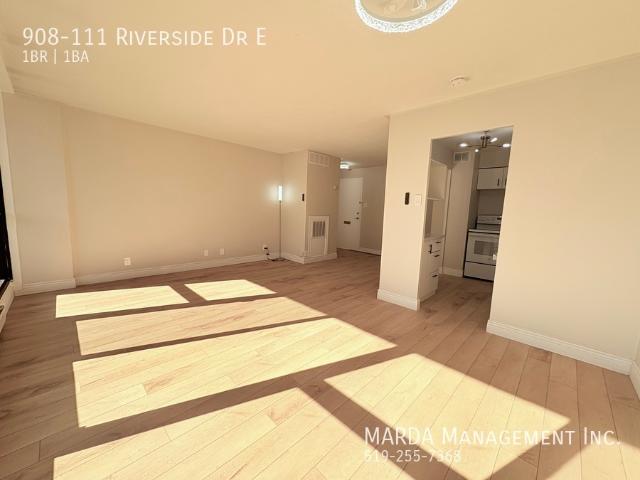 1 BR, 1 BA Apartment 908 111 Riverside Dr E, Windsor, ON N9A 2S6