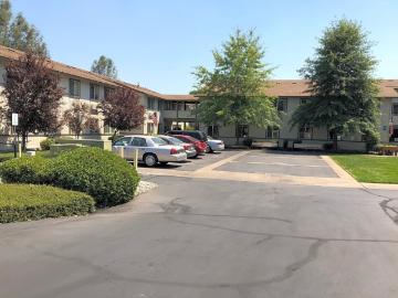 1 BR, 1 BA Apartment 910 Canby Road, Redding, CA 96003