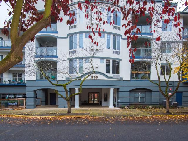 1 BR, 1 BA Apartment 910 N. Harbour Drive Unit 227, Portland, OR 97217