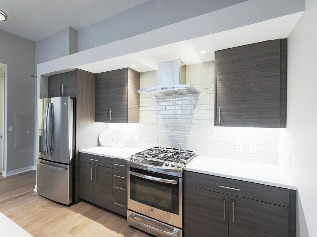 1 BR, 1 BA Apartment 911 Main St Unit 2302, Kansas City, MO 64105