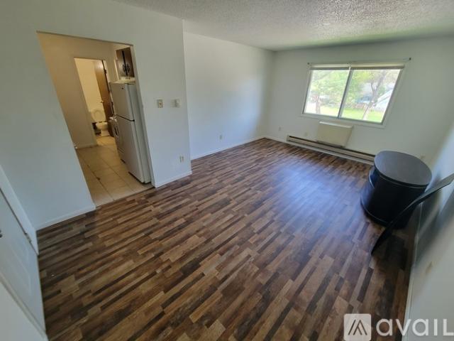 1 BR, 1 BA Apartment 919 Gould St, Unit 15, La Crosse, WI 54603