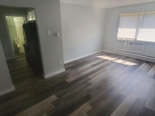 1 BR, 1 BA Apartment 919 Gould St, Unit 7, La Crosse, WI 54603