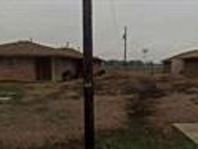 1 BR, 1 BA Apartment 921 North Tyus Street, Groesbeck, TX 76642