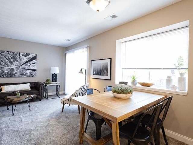 1 BR, 1 BA Apartment 921 Parliament Place Unit 08 0823, Greenwood, IN 46142