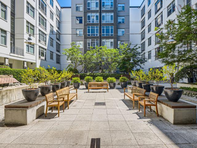 1 BR, 1 BA Apartment 925 Northwest Hoyt Street Unit 603, Portland, OR 97209