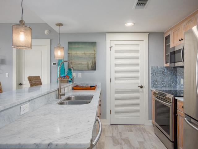 1 BR, 1 BA Apartment 9300 Baytowne Wharf Boulevard, Miramar Beach, FL 32550