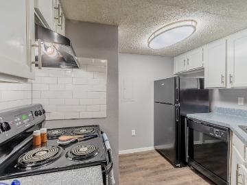 1 BR, 1 BA Apartment 930 Interstate Hwy 30 Unit 621, Garland, TX 75043