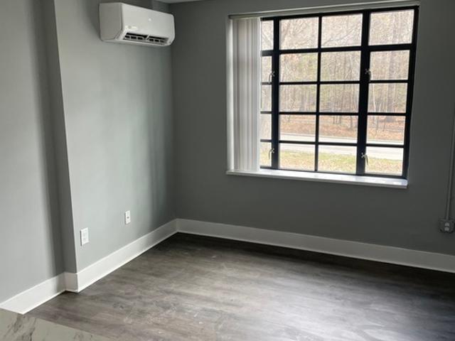 1 BR, 1 BA Apartment 931 Covington Dr, Unit 201, Highland Park, MI 48203