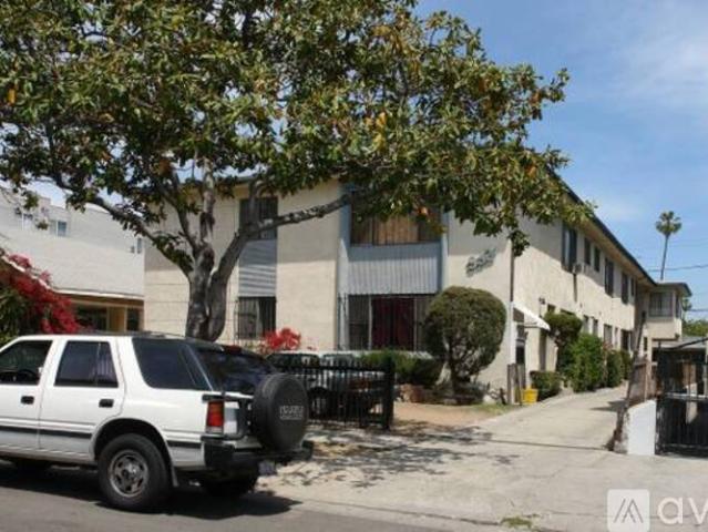 1 BR, 1 BA Apartment 932 North Ardmore Avenue, Unit 10, Los Angeles, CA 90029