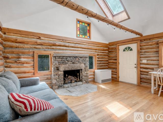 1 BR, 1 BA Apartment 9 Jade Lane, Unit 9A, York, ME 03902