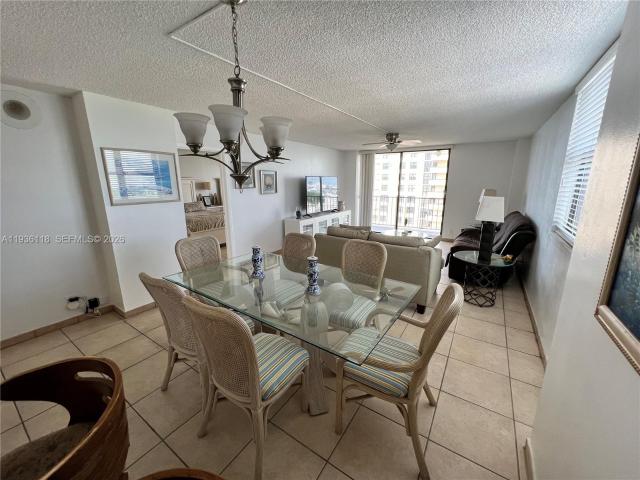1 BR, 2 BA Apartment Mid Beach, Miami Beach, FL 33140