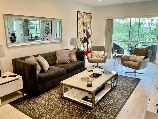 1 BR, 2 BA Apartment Undisclosed Address, Boca Raton, FL 33487