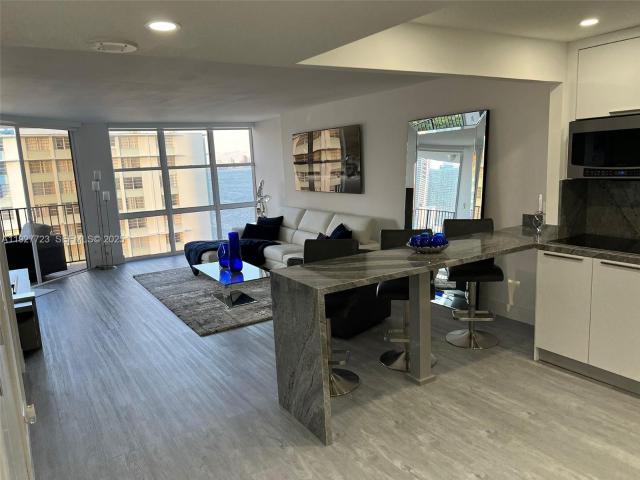 1 BR, 2 BA Apartment 1865 Brickell Avenue, Miami, FL 33129