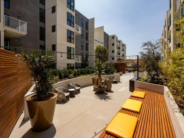 1 BR, 2 BA Apartment 1101 North Main Street, Los Angeles, CA 90012