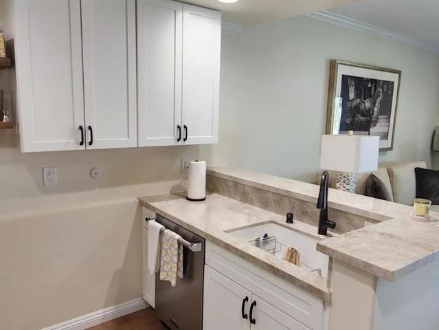 1 BR, 2 BA Apartment 2005 Costa Del Mar Road, Carlsbad, CA 92009