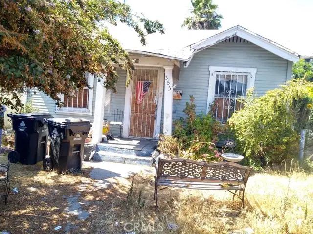 1 BR, 2 BA Apartment 355 E 91st St, Los Angeles, CA 90003