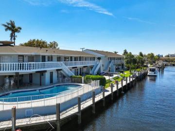 1 BR, 2 BA Apartment 811 Southeast 22nd Avenue, Pompano Beach, FL 33062