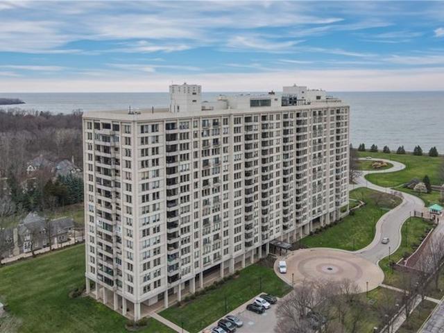 1 Bratenahl Pl Apt 502, Bratenahl, OH 44108