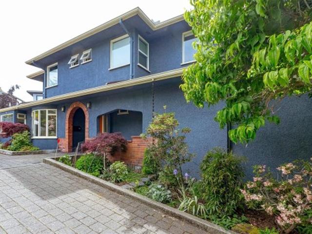 1 Briar Pl, Victoria, BC, V8S 3J5 house for sale | Listing ID 1050 | Royal LePage