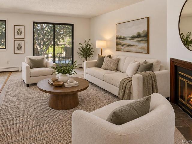 1 Briarcliff Drive S 4