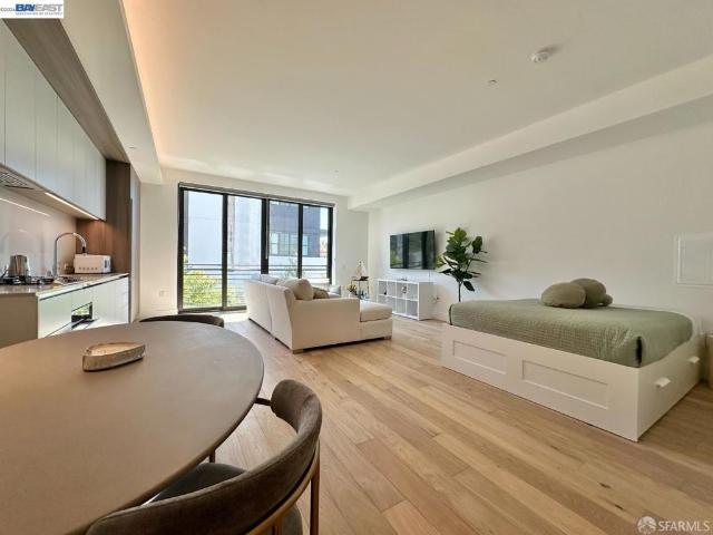 1 Bristol Ct. 302