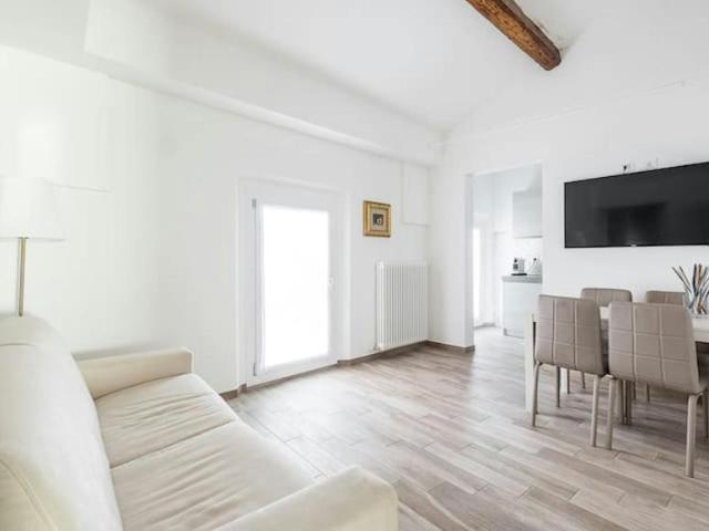 1 camere da letto, Bologna Bologna 40126 101221945