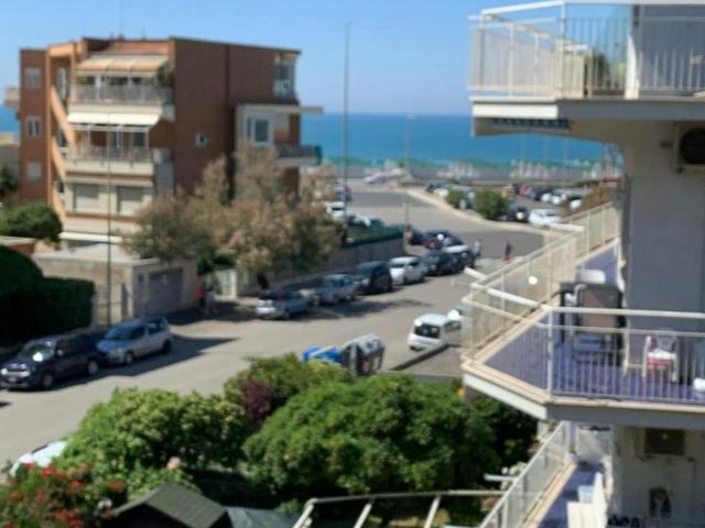 1 camere da letto, Lido di Ostia Lido di Ostia 00122 LS103372395