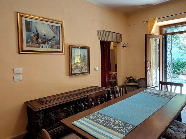 1 camere da letto, Montefiascone Montefiascone 01027 105310597