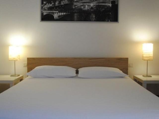 1 camere da letto, Opera Opera 20073 68562594